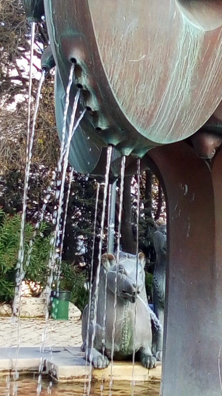 Jets of water. Струи воды.